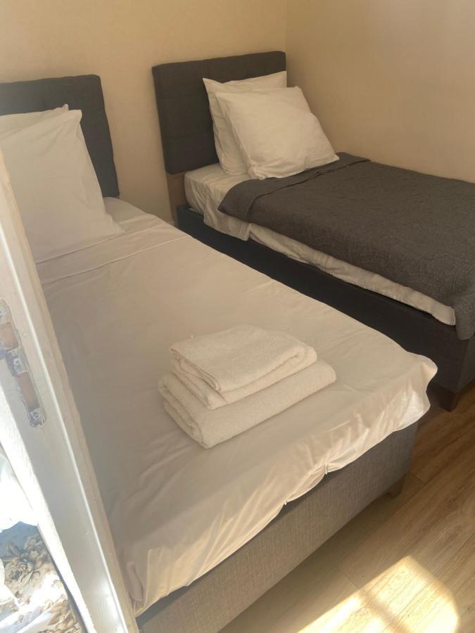Rent Appart - La Garenne Colombes Exterior photo